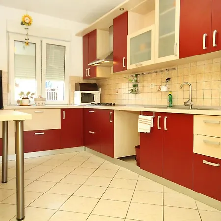 Apartments With Parking Space Trogir - 9455 Apartment Trogir