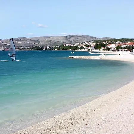 Apartments With Parking Space Trogir - 9455 Apartment
