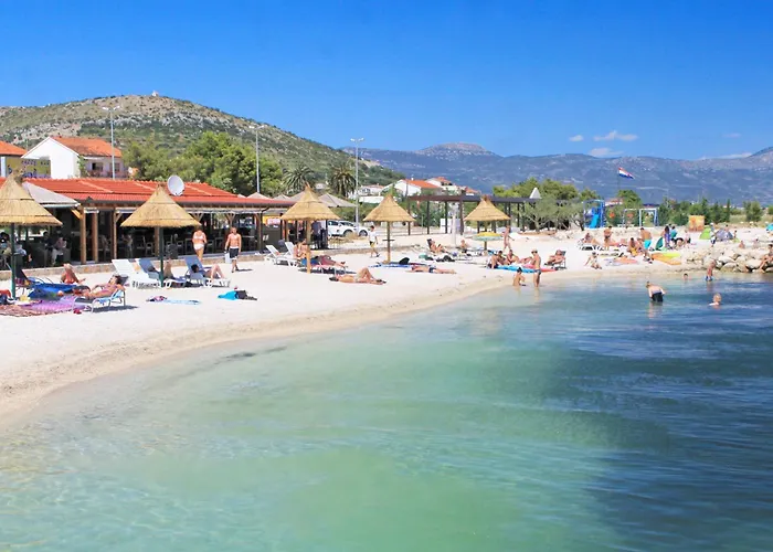 Apartments With Parking Space Trogir - 9455 Apartment